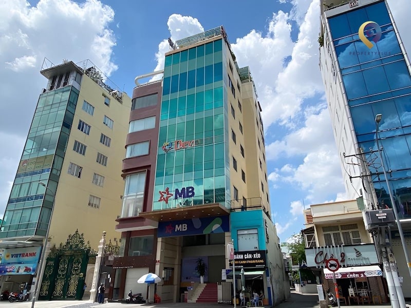 Devspace Building
